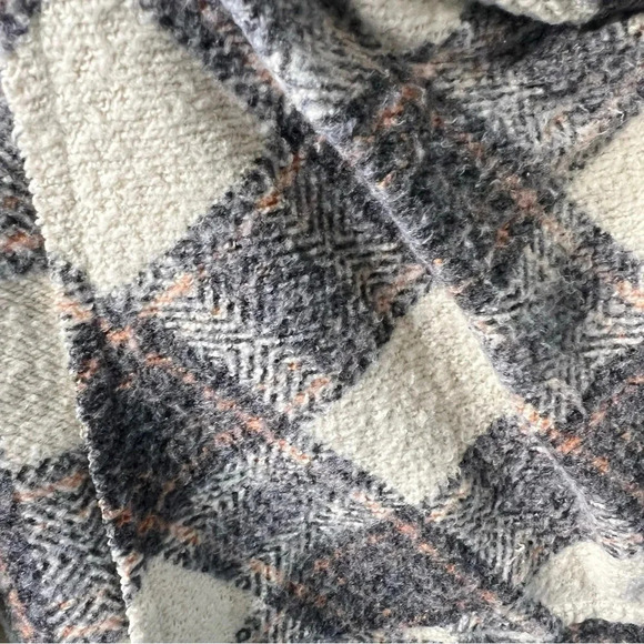 For The Republic Cropped Flannel Shacket - Picture 3 of 16